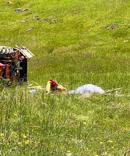 Devrilen traktörün altında kalan sürücü hayatını kaybetti