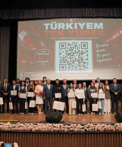 Isparta'da 'Hayalimdeki Ben' CV Yarışması'nın kazananları ödüllendirildi