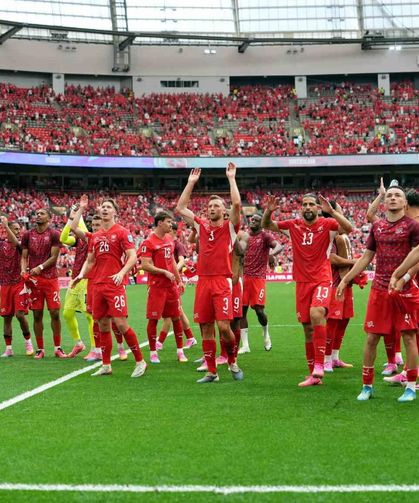 İsviçre grubu lider tamamladı