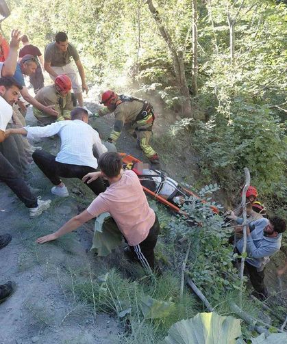 Yayla yolunda otomobil uçuruma yuvarlandı: 1 yaralı