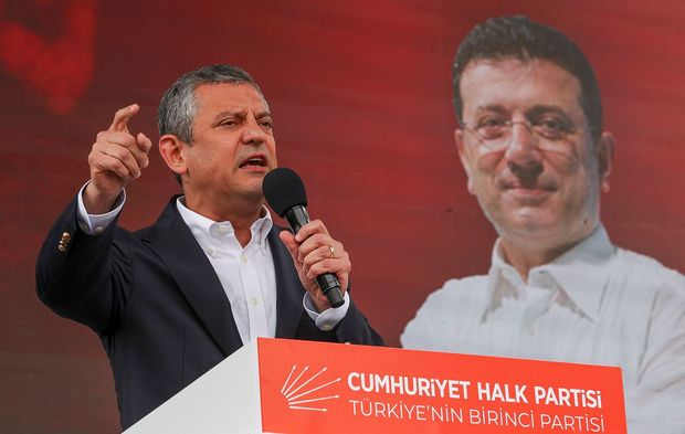 Özgür Özel, İmamoğlu'nun gözaltına alınmasındaki izin kaynağını açıkladı