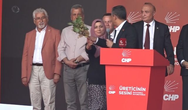 Özgür Özel’e çiftçi diye tanıtılan kadın belediye başkanının eşi çıktı