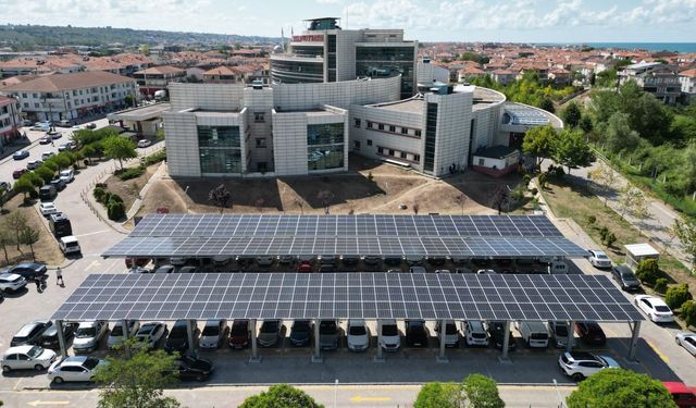 Tükettiğinin iki katı enerji üreten hastane