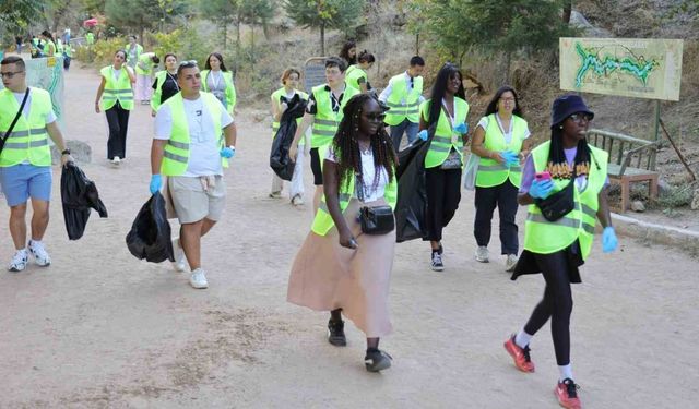 Ihlara Vadisi'ni temizlemek isteyen yabancı öğrenciler çöp bulamadı