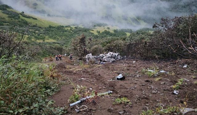 Rusya’da düşen helikopterin enkazında, 17 kişinin cesedine ulaşıldı