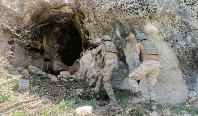 Terçristlere ait 55 mağara, sığınak ve barınma alanı imha edildi