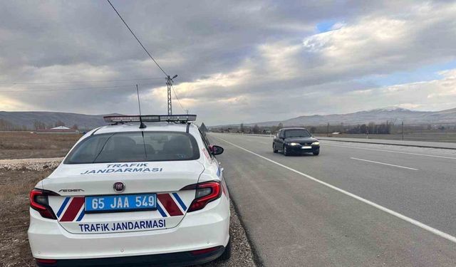 Trafik denetimlerinde 139 araç trafikten men edildi