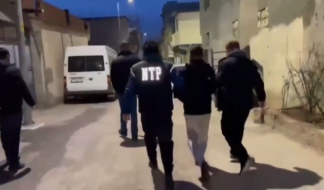 Suruç’ta aranan zehir tacirleri yakalandı