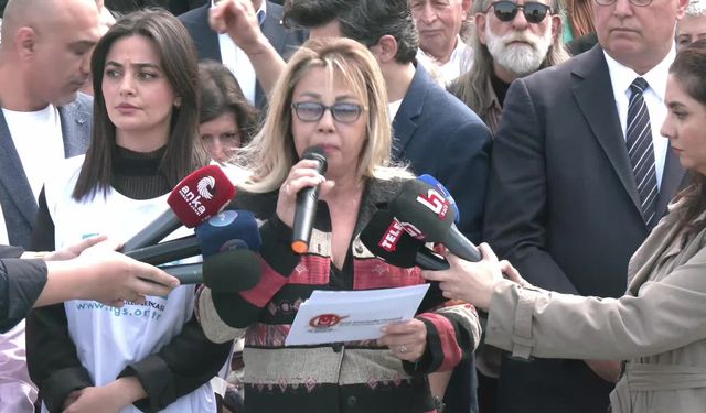 İzmir'de basın özgürlüğü için sesler yükseldi!