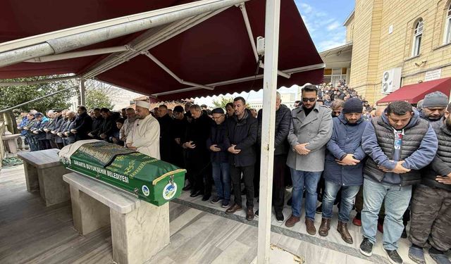 Kiracısı tarafından hayattan koparılan adam defnedildi
