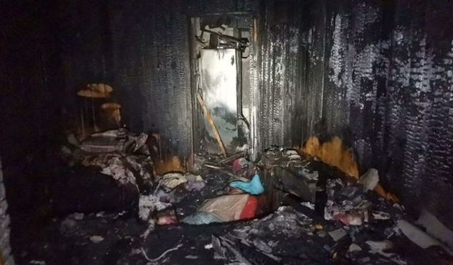 Bursa'da çıkan yangın, 18 ahşap barakayı küle çevirdi