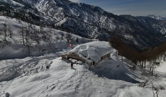 Çığ felaketi, bakım tesislerine zarar verdi