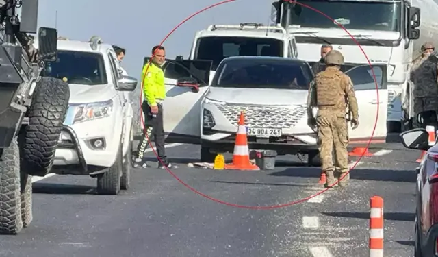 Diyarbakır'da cipin önünü kesip silahla vurdular