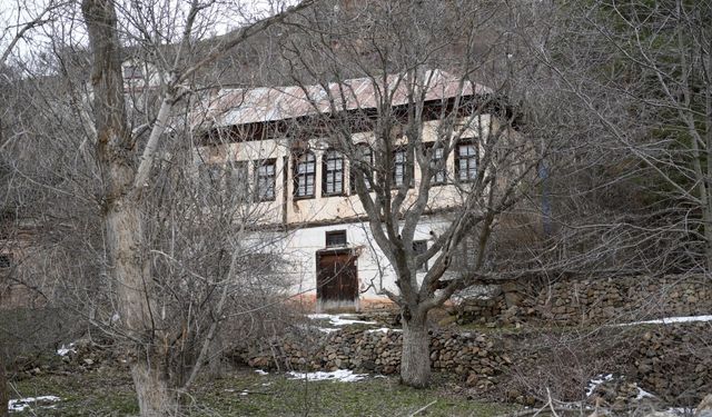 Süleymaniye Mahallesi sakinleri restorasyon için çözüm bekliyor