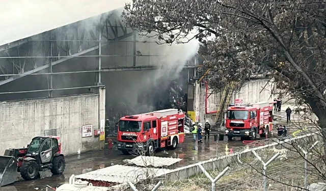 Çimento fabrikasında korkutan yangın!