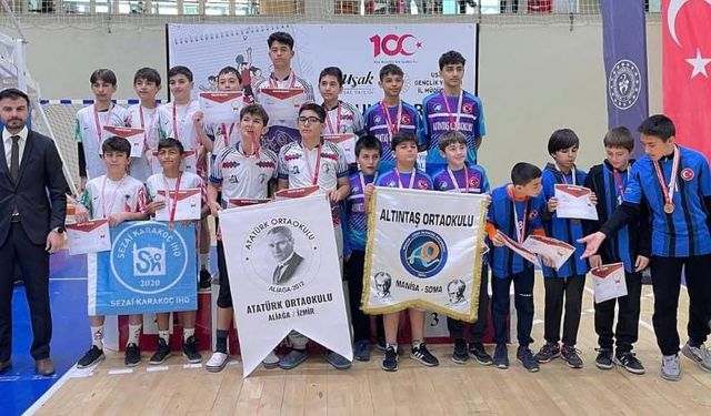Manisalı oryantiring sporcuları 6 madalya  kazandı