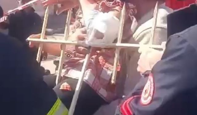 7 yaşındaki çocuğun kolu korkuluğa saplanan