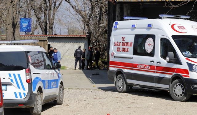 Yaşlı adam parkta ölü halde bulundu