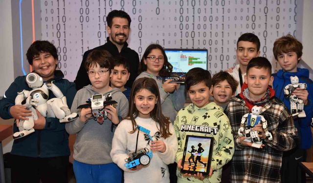 Antalya'da robotik kodlama atölyesi