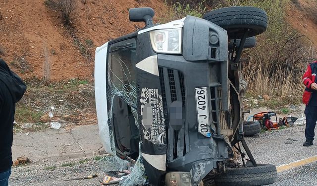 Malatya’da minibüs devrildi: 5 yaralı