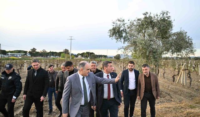 Manisa Valisi Özkan: Çiftçilerimizin yanındayız