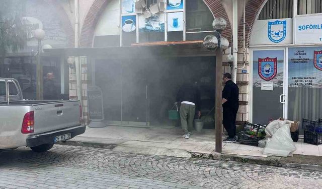 İş hanında çıkan yangın söndürüldü