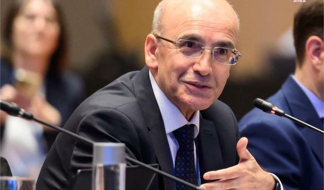 Mehmet Şimşek: "Enflasyon beklentilerinde geçtiğimiz aya göre sınırlı artış olsa da yıllık bazda kayda değer bir iyileşme gerçekleşti"