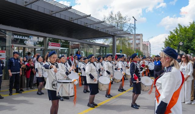 Tarsus sokakları, Cumhuriyet Kadınları Bando Takımı'nı ağırladı