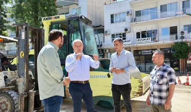 Çine Belediye Başkanı Kıvrak, devam eden yol yapım çalışmalarını inceledi