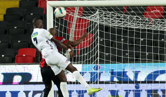 Kasımpaşa, Göztepe’ye 2-1 mağlup oldu