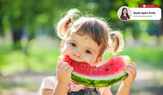 Yazın çocuklarda zehirlenme riski artıyor: "Açıkta satılan yiyeceklerden uzak durun"