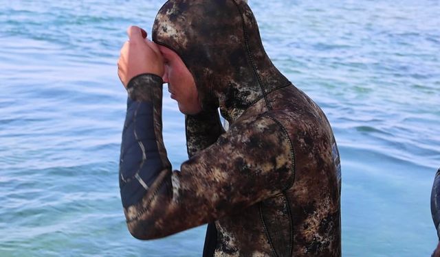Bodrum'da deniz dibi temizliği, Turgutreis Mahallesi’nde devam etti
