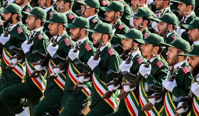 İsrail'in Zencan'a düzenlediği saldırıda üç Devrim Muhafızı öldü