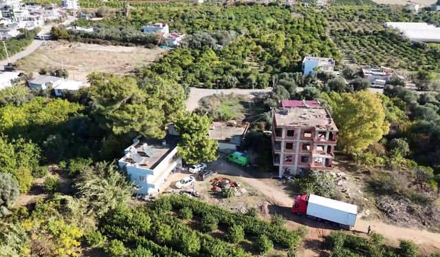 Mezitli’de kadınlara, emeklilere ve engellilere yönelik mobil kuaför hizmeti
