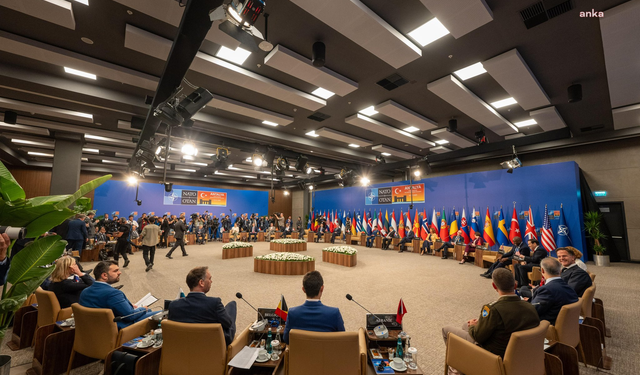   NATO savunma bakanları, kapasite hedeflerini görüşmek üzere toplandı