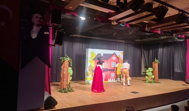 SİNCAN BELEDİYESİNDEN TİYATRO ŞÖLENİ