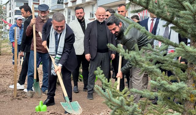 SİNCAN’DA ŞEHİT FİLİSTİNLİ GAZETECİLER İÇİN HATIRA ORMANI OLUŞTURULDU