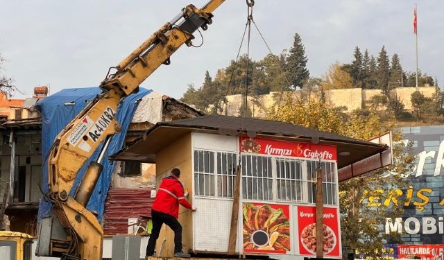 Çiğköfteye deterjan kabıyla sos döken esnafa ceza yağdı!