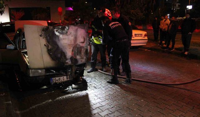 Park halindeki otomobil küle döndü