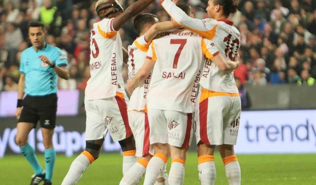 Galatasaray, Antalyaspor’a karşı yenilmezlik serisini 19 maça çıkardı