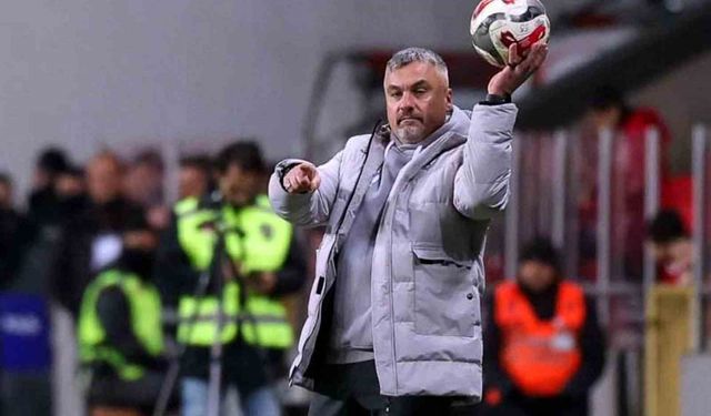 Samsunspor Teknik Direktörü Reis: 'İlk yarı bizim adımıza başarılı geçti'