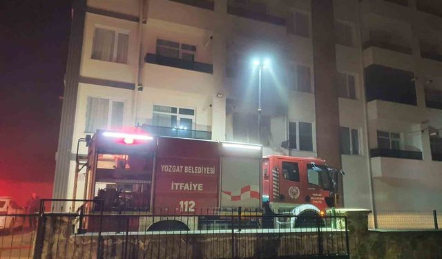 Yozgat'ta bir binada patlamanın ardından yangın çıktı: 1 kişi yaralandı, 2 kişi dumandan etkilendi