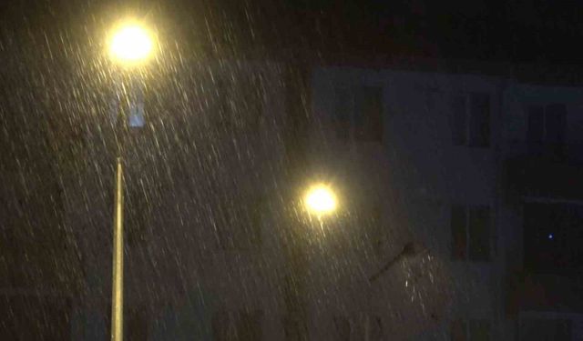 Aksaray'da şiddetli yağmur etkili oldu