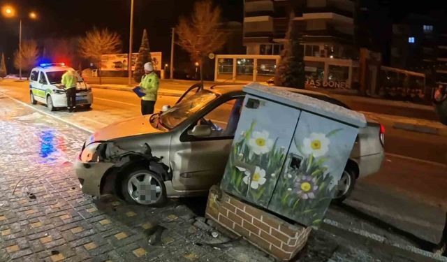 Alkollü şekilde direksiyon başına geçen genç kaza yaptı: 'İlk defa içtim, onda da kaza yaptım'