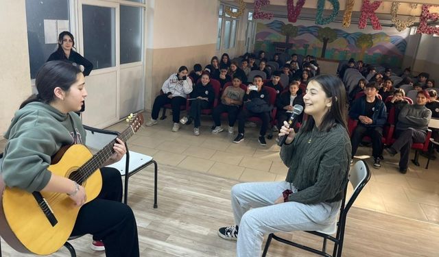 Balıkesir'de okullarda Aile ve Oyun temalı etkinlikler başladı