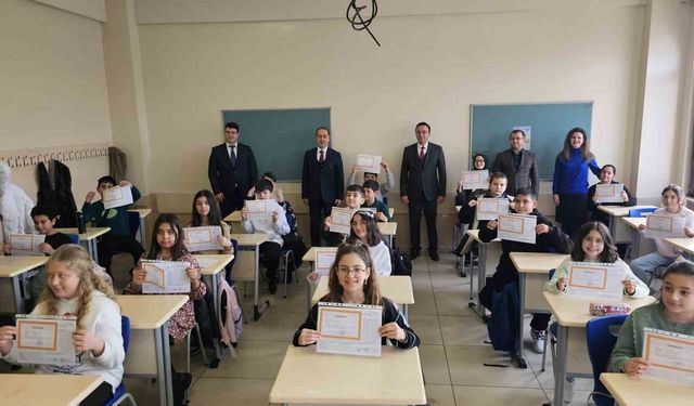 Bandırma'da 28 bin öğrenci yarıyıl tatiline girdi