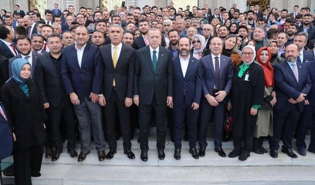 Başkan Gündüz: ''Cumhurbaşkanımız dünyaya yön veren küresel liderdir''