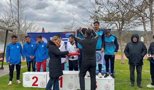 BEÜ'de kros takımı Türkiye üçüncüsü oldu