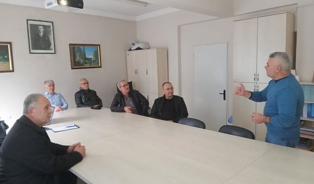 Bilecik'te arı yetiştiricilerine eğitim verildi