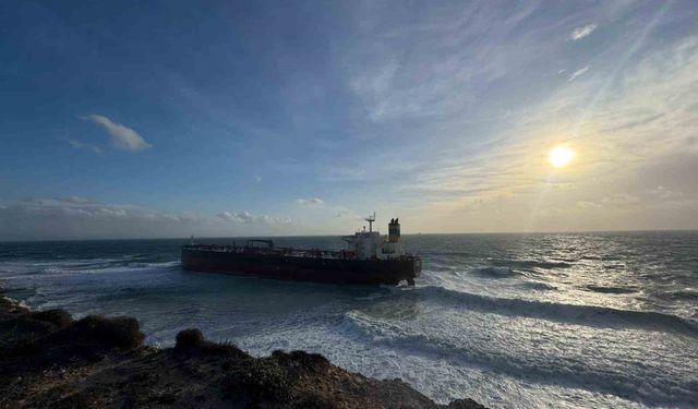 Bozcaada açıklarında karaya oturan tankerin 19 Aralık'ta Akdeniz'de vurulduğu ortaya çıktı